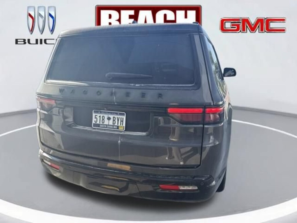Used 2025 Jeep Wagoneer Series II SUV