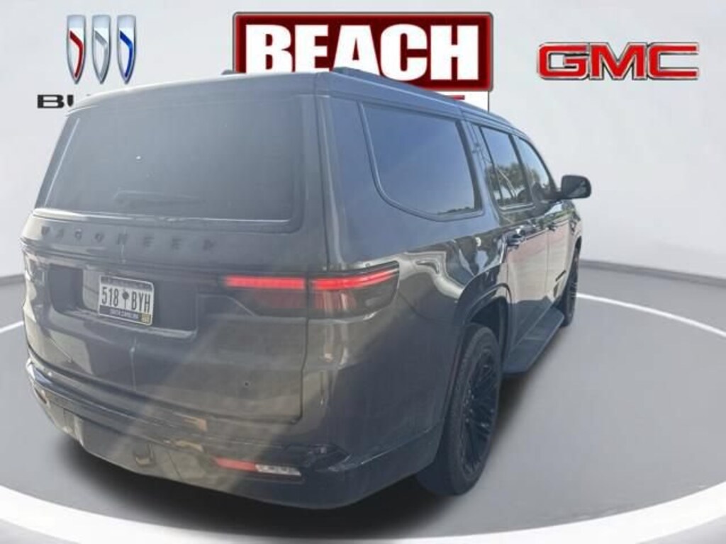 Used 2025 Jeep Wagoneer Series II SUV