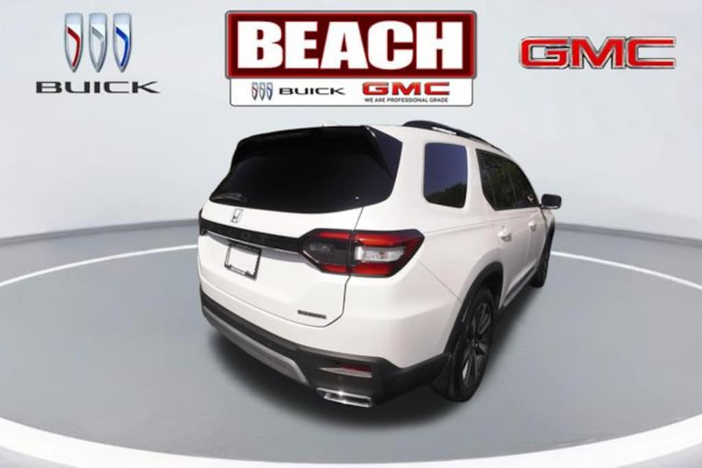 Used 2025 Honda Pilot Touring SUV