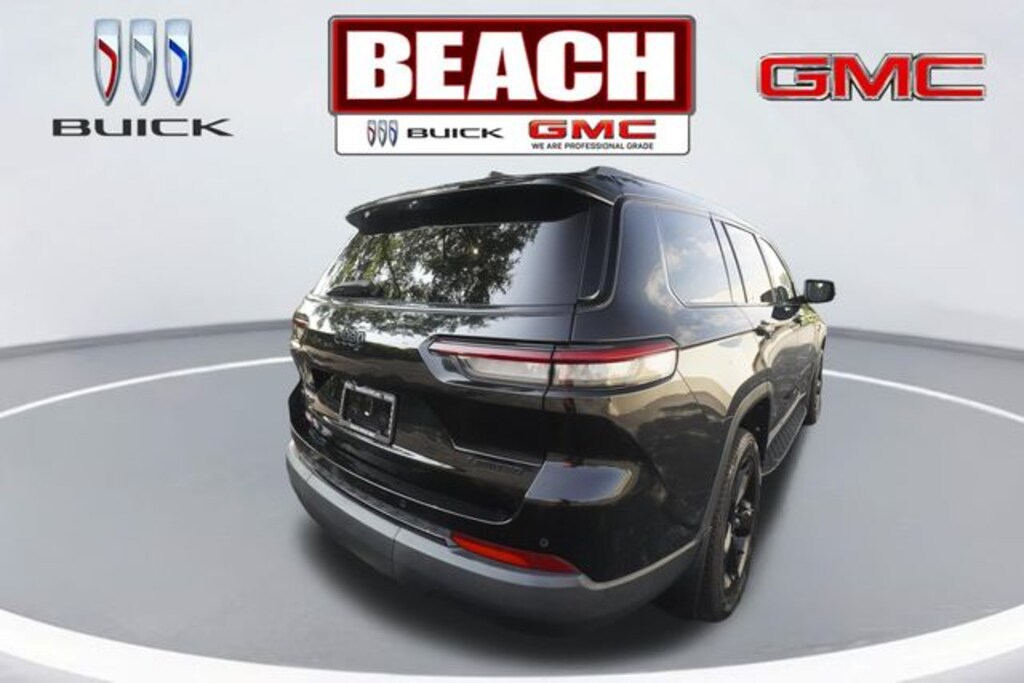 Used 2022 Jeep New Grand Cherokee Limited SUV