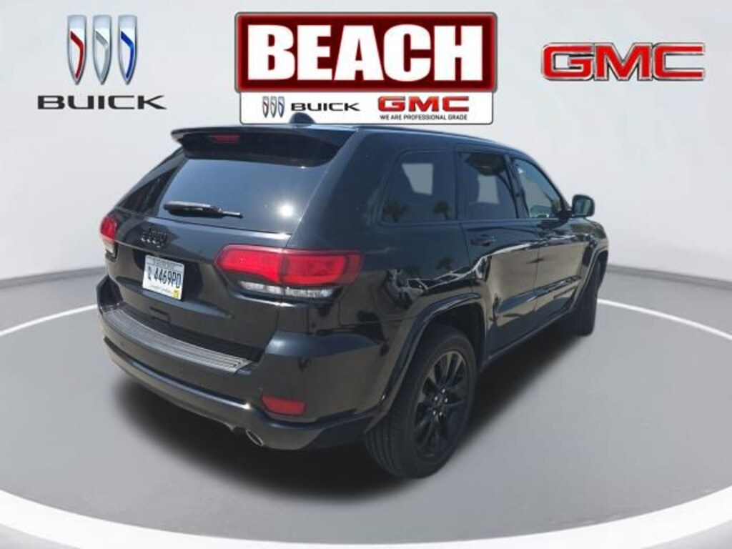 Used 2020 Jeep Grand Cherokee Laredo SUV
