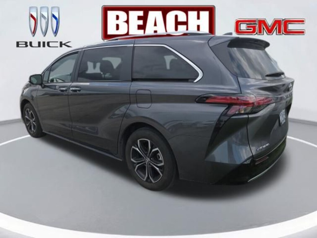 Used 2025 Toyota Sienna Platinum 7 Passenger Van Passenger Van