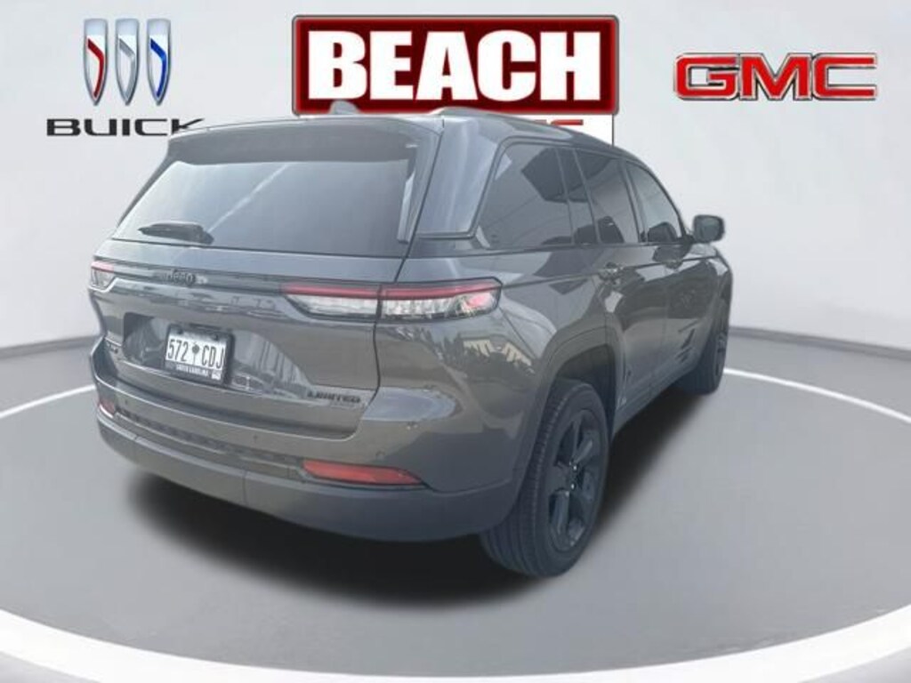 Used 2024 Jeep Grand Cherokee Limited SUV