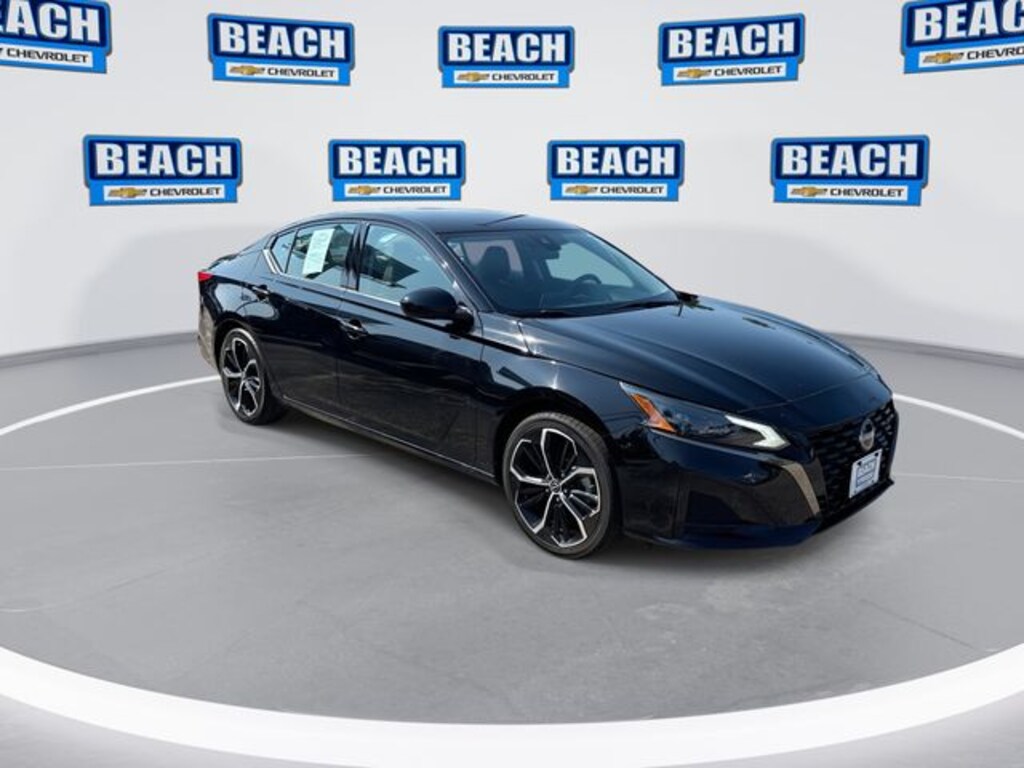 Used 2024 Nissan Altima 2.5 SR Sedan