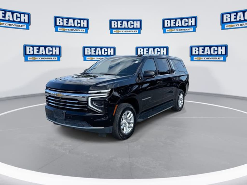 Used 2025 Chevrolet Suburban LT SUV