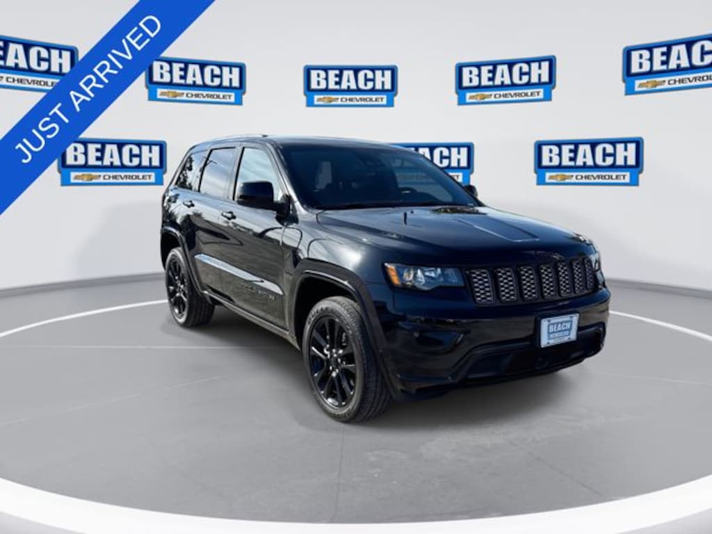 Used 2021 Jeep Grand Cherokee Laredo SUV