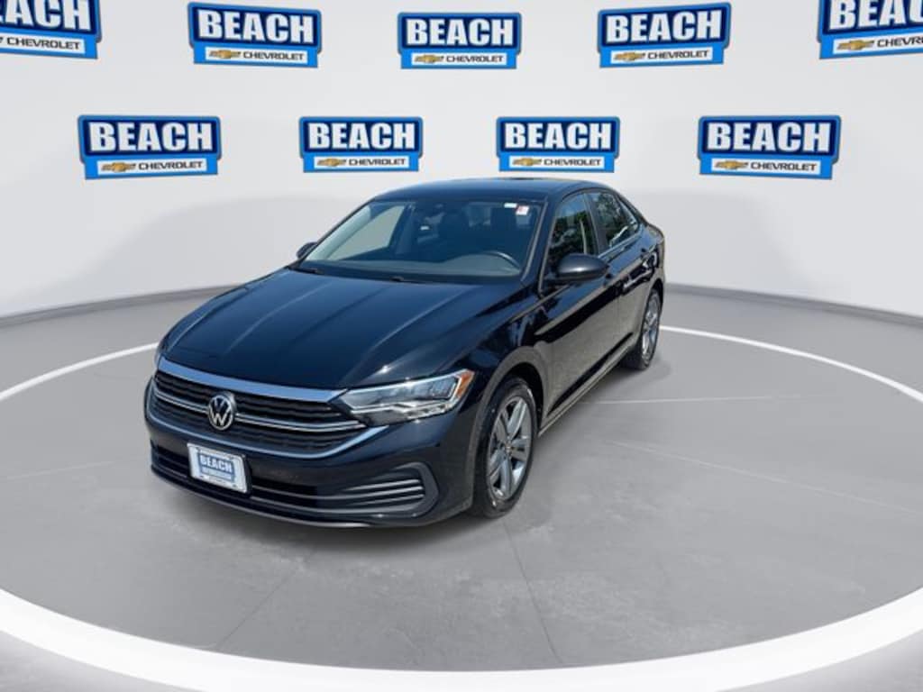Used 2024 Volkswagen Jetta 1.5T SE Sedan