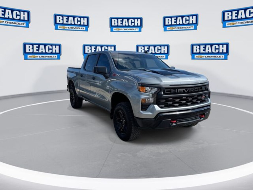 Used 2025 Chevrolet Silverado 1500 Custom Trail Boss Truck Crew Cab