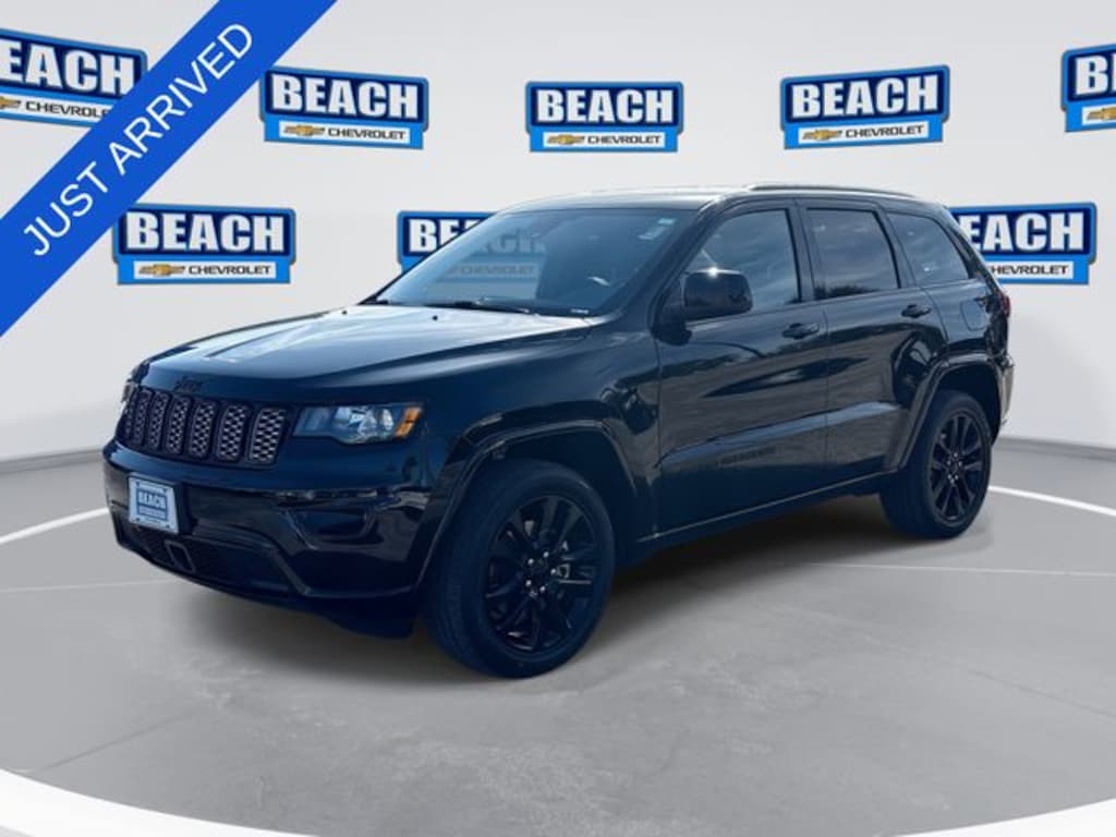 Used 2021 Jeep Grand Cherokee Laredo SUV