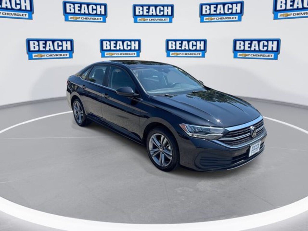 Used 2024 Volkswagen Jetta 1.5T SE Sedan