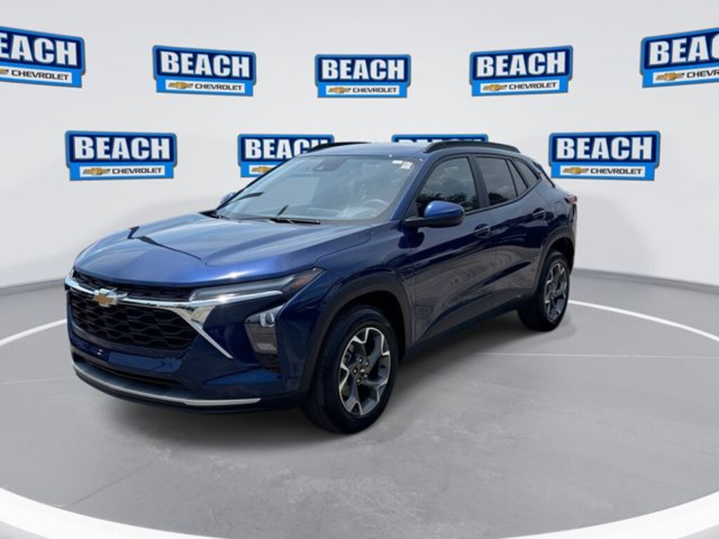 Used 2024 Chevrolet Trax LT SUV