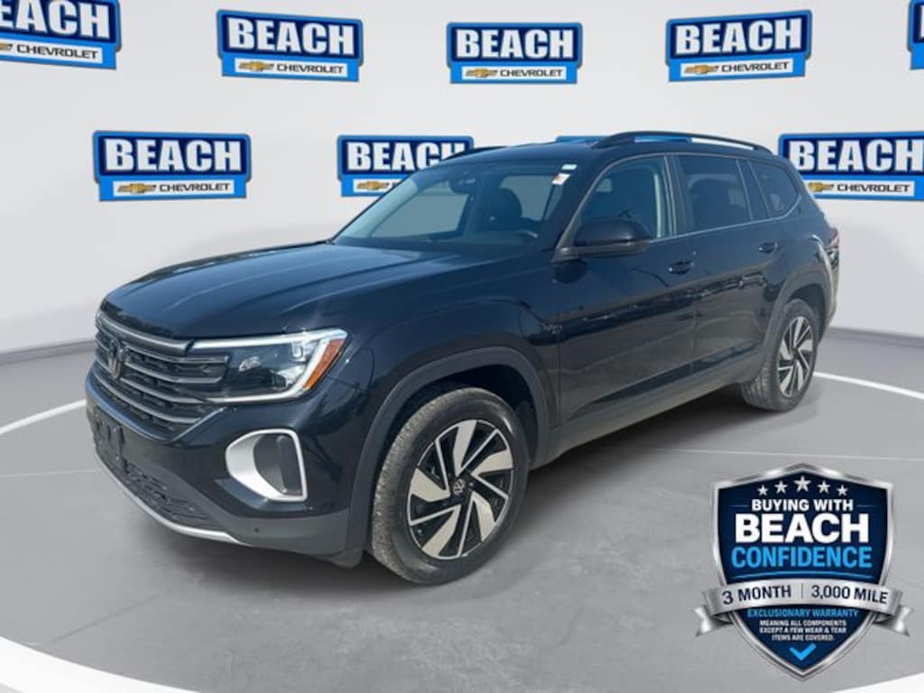 Used 2025 Volkswagen Atlas 2.0T SE w/Technology SUV