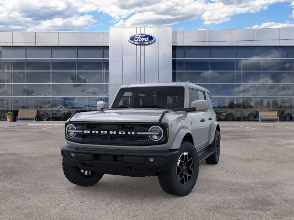 New 2026 Ford Bronco Outer Banks SUV