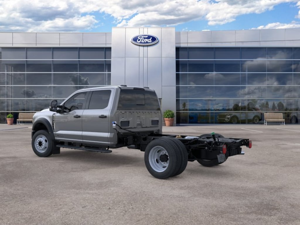 New 2026 Ford F-450 Chassis Truck Crew Cab