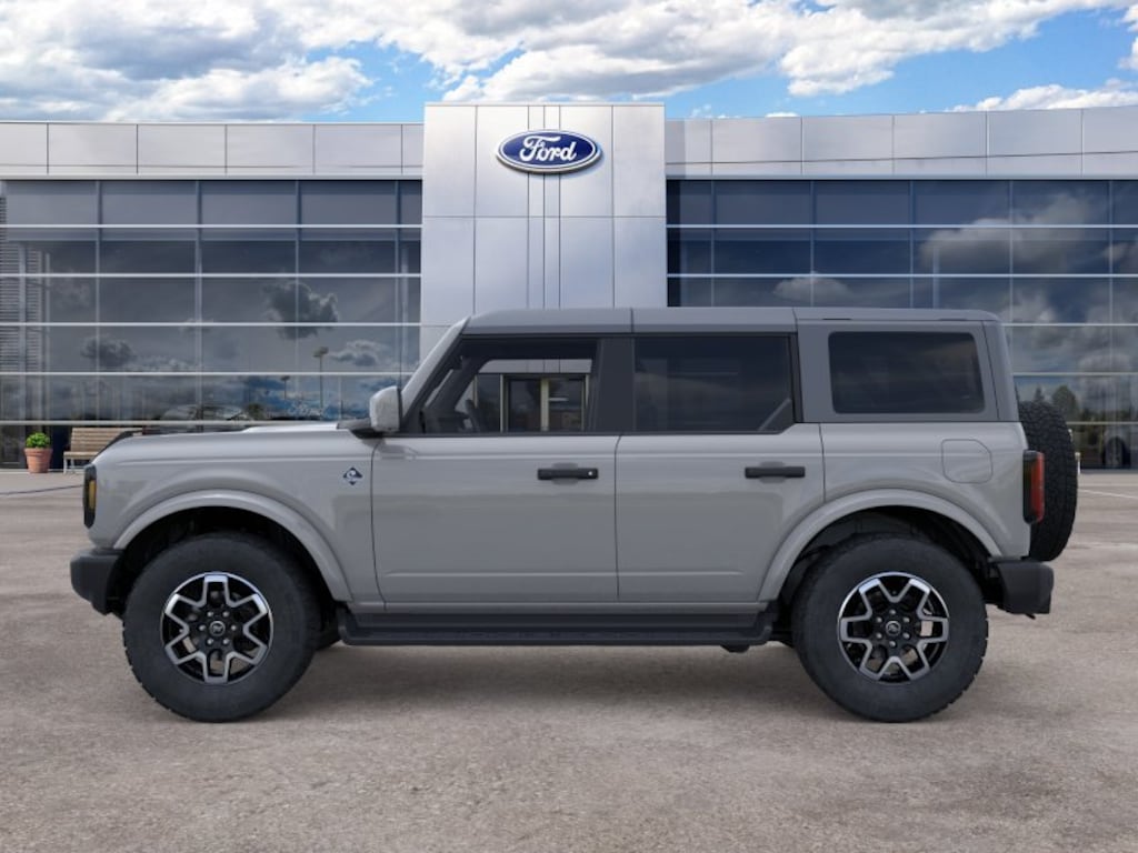 New 2026 Ford Bronco Outer Banks SUV