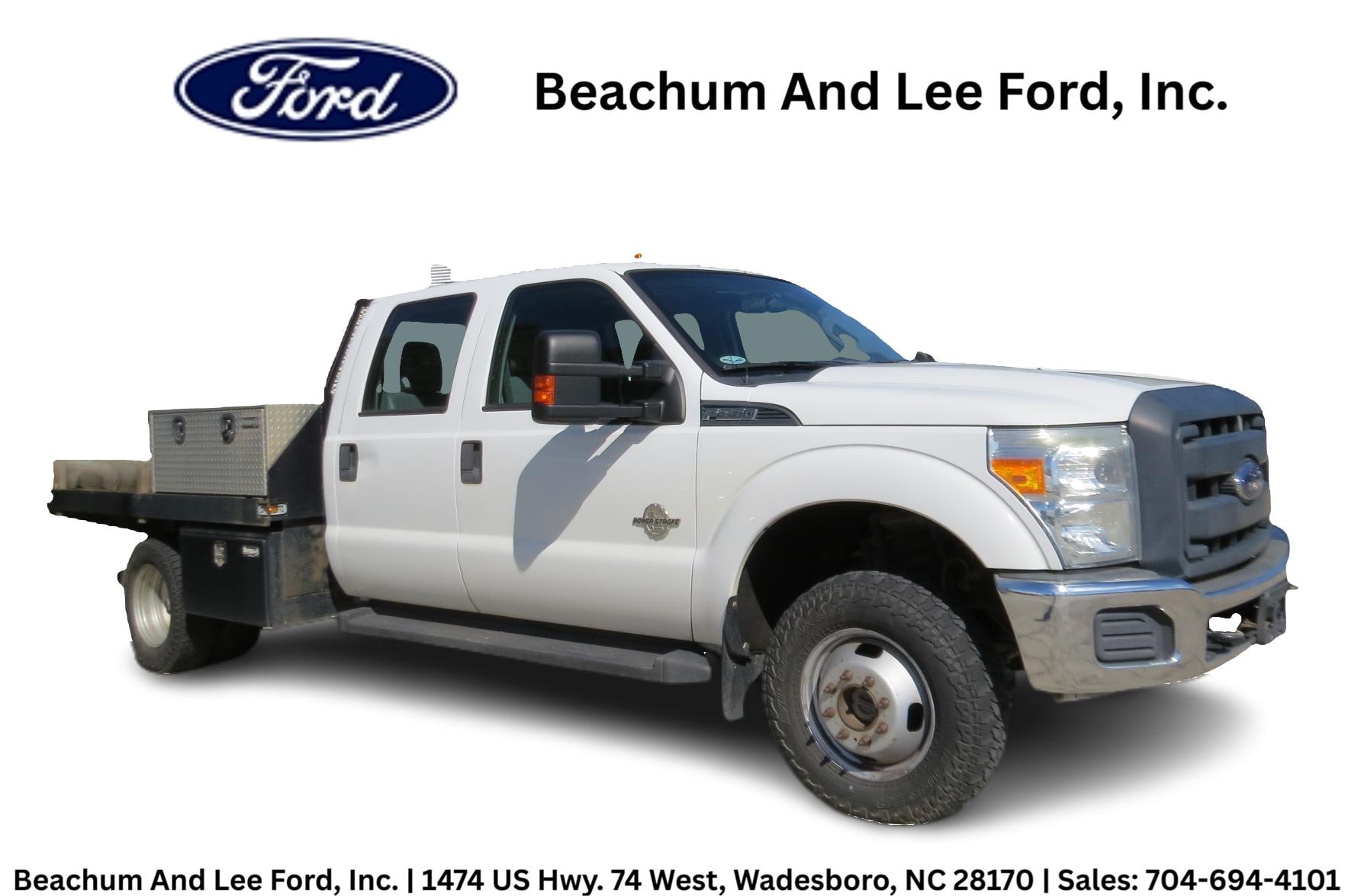 2015 Ford F-350 Chassis Truck Crew Cab 
