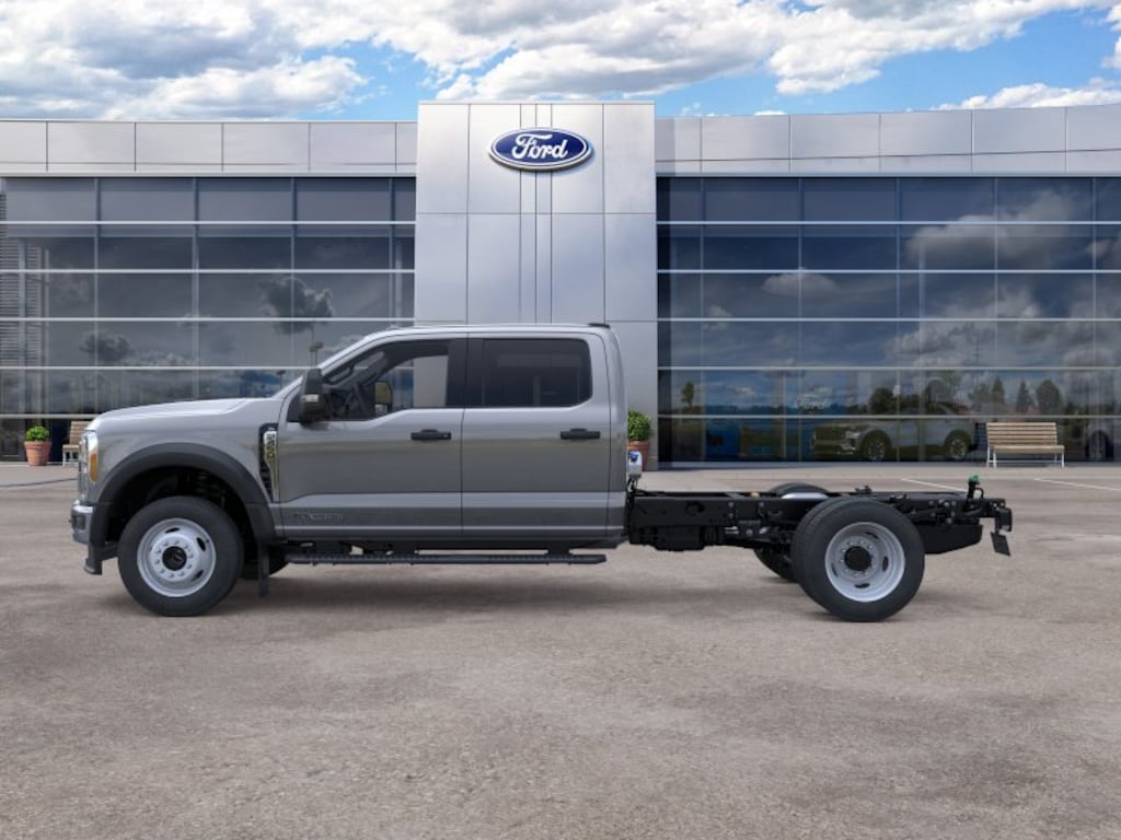 New 2026 Ford F-450 Chassis Truck Crew Cab