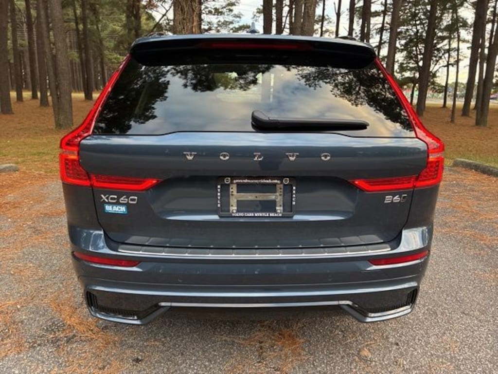 Used 2023 Volvo XC60 B6 AWD Ultimate Dark SUV