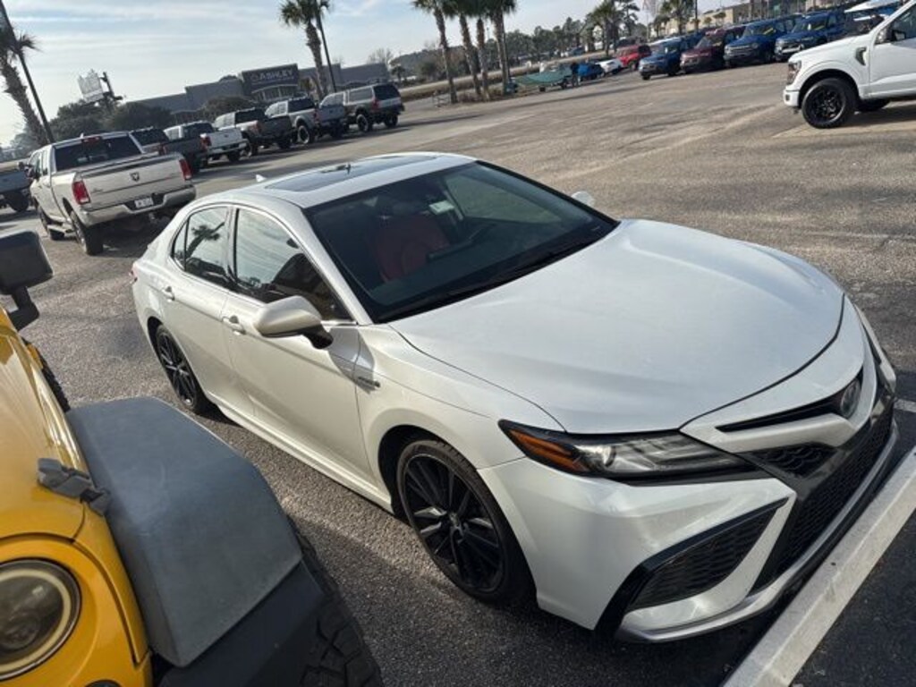 Used 2021 Toyota Camry Hybrid XSE Sedan