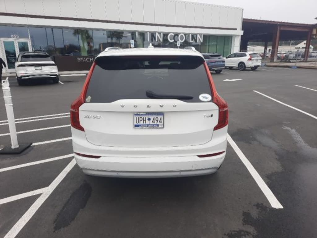 Used 2022 Volvo XC90 T6 AWD Momentum 7 Seater SUV