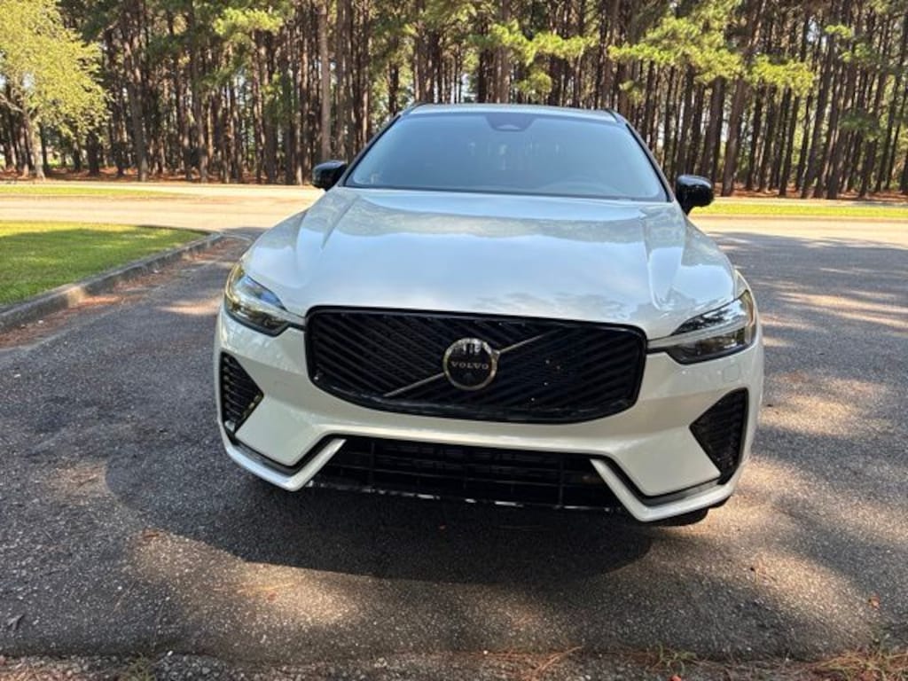 New 2026 Volvo XC60 B5 Plus SUV