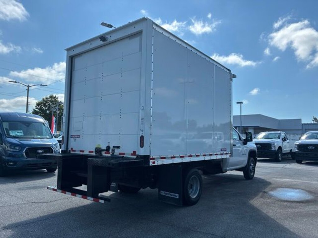 Used 2022 Chevrolet Silverado 3500HD Chassis Work Truck Truck Regular Cab
