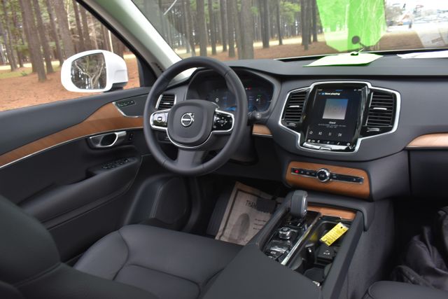 2024 Volvo XC90 Plus - Photo 25