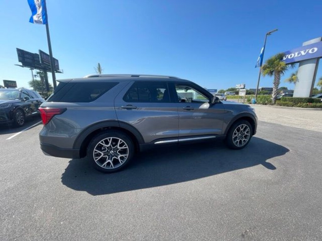 Used 2025 Ford Explorer Platinum SUV