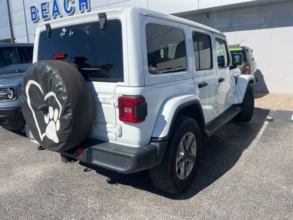 Used 2018 Jeep Wrangler Unlimited Sahara 4x4 SUV