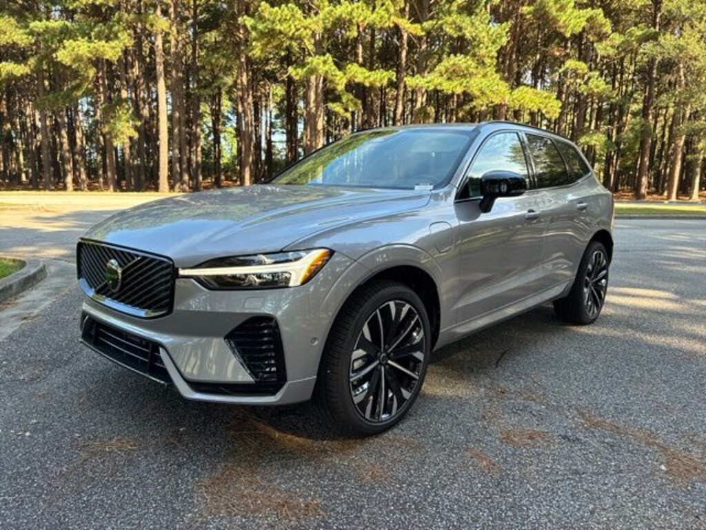 New 2026 Volvo XC60 plug-in hybrid T8 Ultra SUV