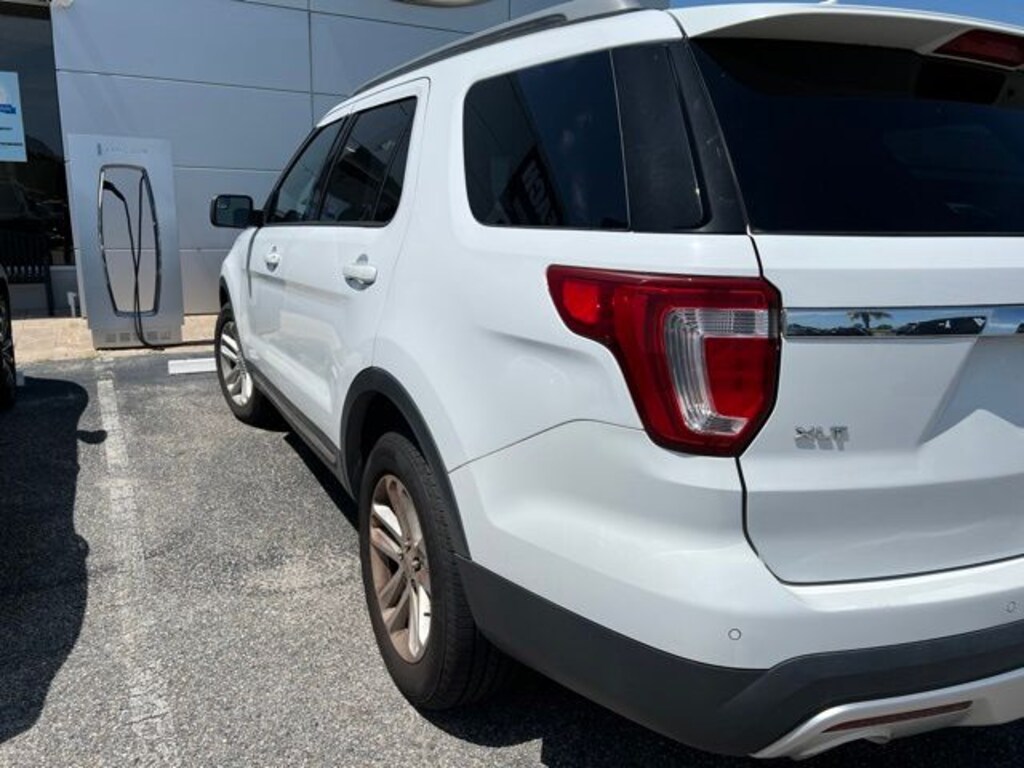 Used 2017 Ford Explorer XLT SUV