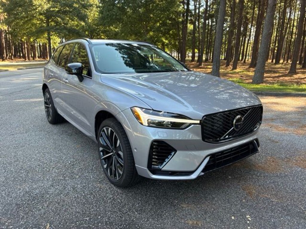 New 2026 Volvo XC60 plug-in hybrid T8 Ultra SUV
