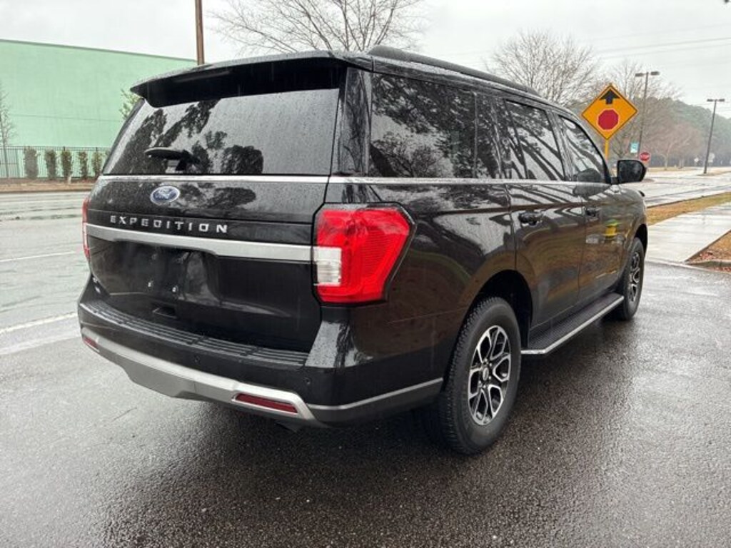 Used 2022 Ford Expedition XLT SUV