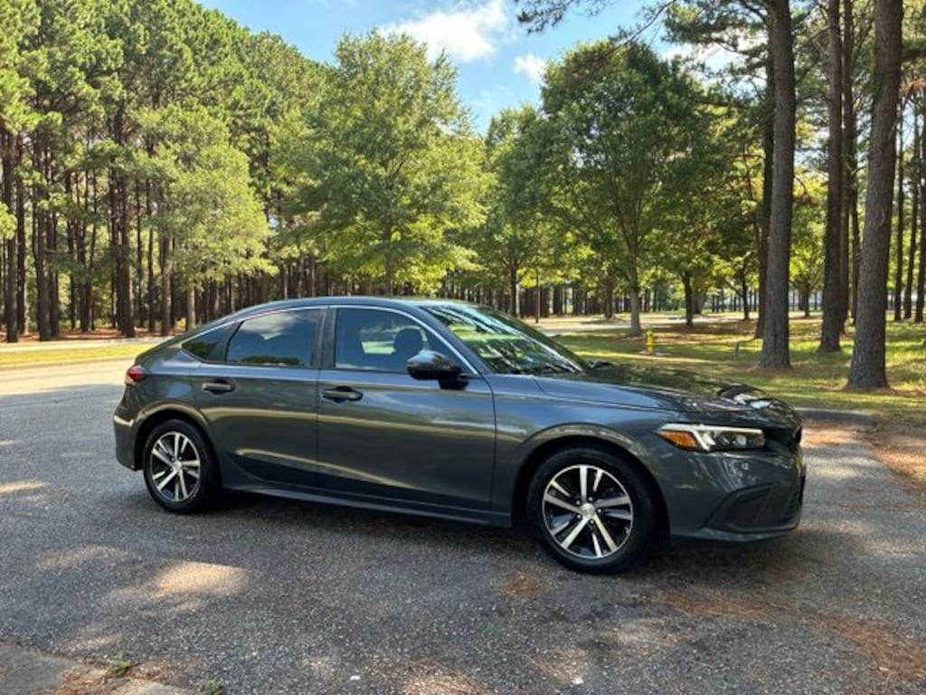 Used 2023 Honda Civic LX Hatchback