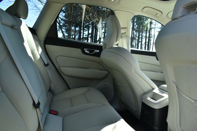 2024 Volvo XC60 Core - Photo 24