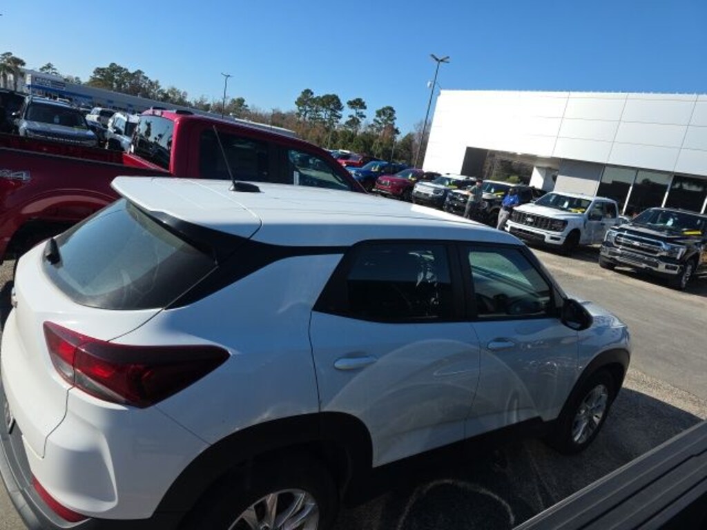Used 2023 Chevrolet Trailblazer LS SUV