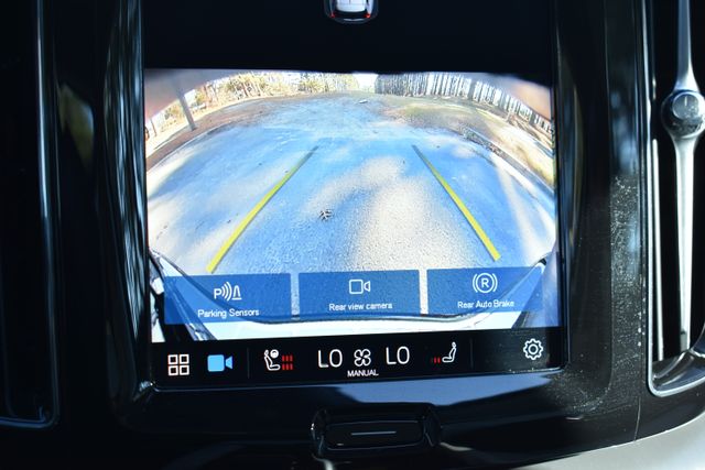 2024 Volvo XC60 Core - Photo 32