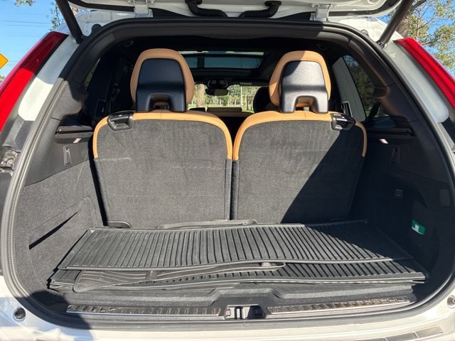 2025 Volvo XC90 Ultra - Photo 17