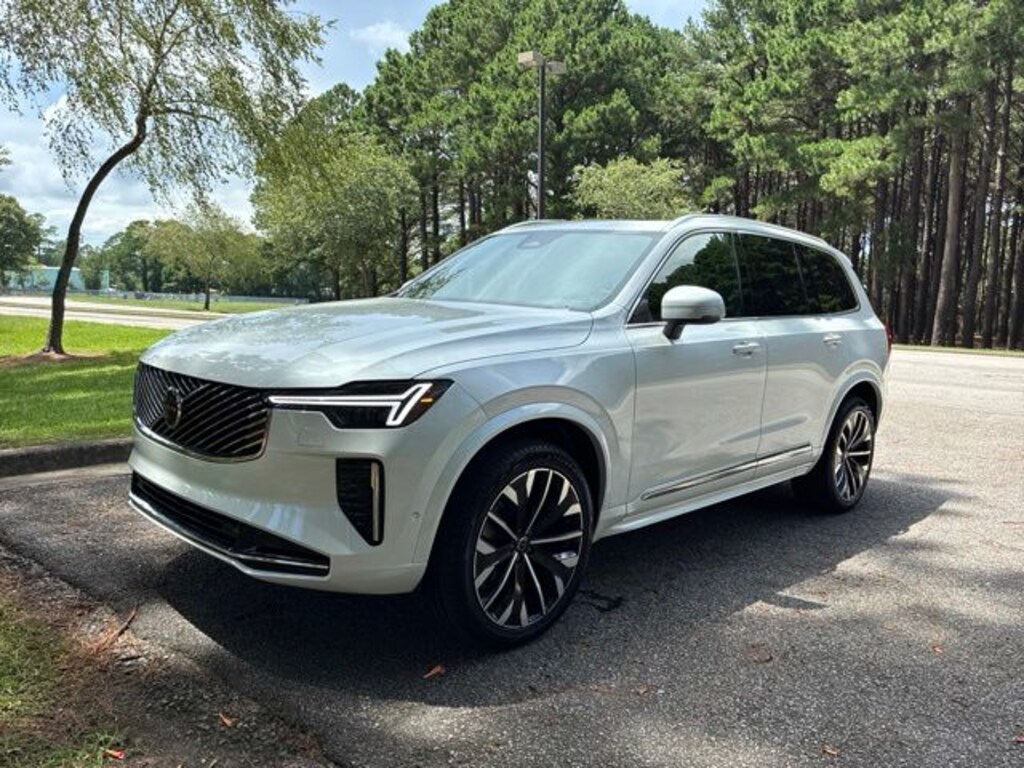 New 2026 Volvo XC90 B6 Plus 7-Seater SUV
