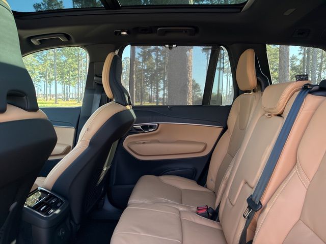 2025 Volvo XC90 Ultra - Photo 22