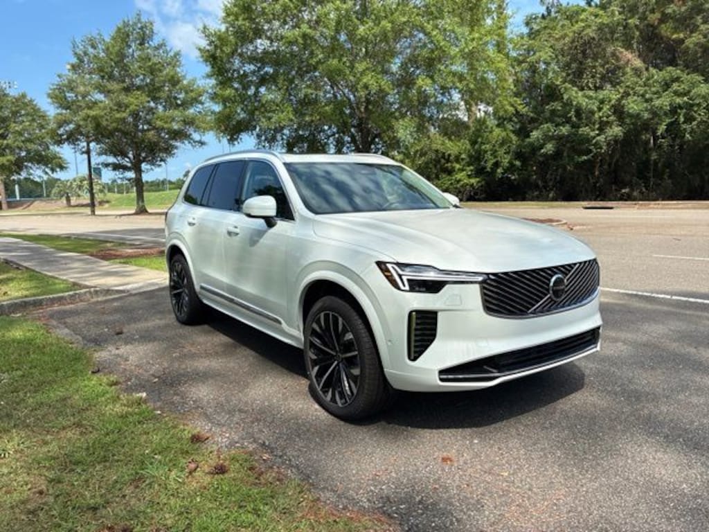 New 2026 Volvo XC90 plug-in hybrid T8 Plus 7-Seater SUV
