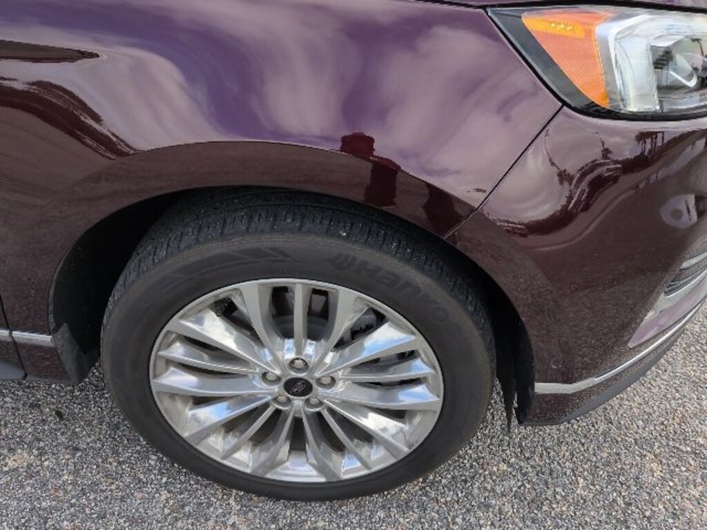 Used 2024 Ford Edge Titanium SUV