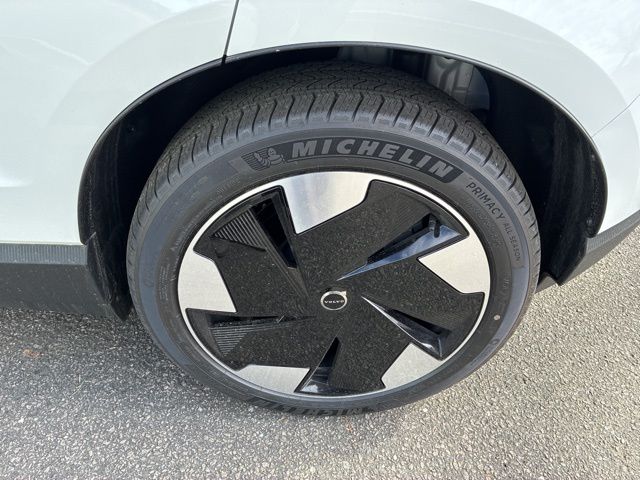 2026 Volvo EX30 Plus - Photo 14