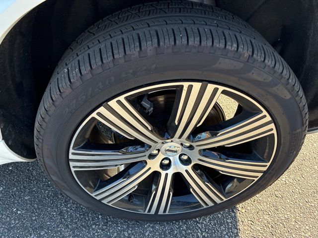 2025 Volvo XC90 Ultra - Photo 12
