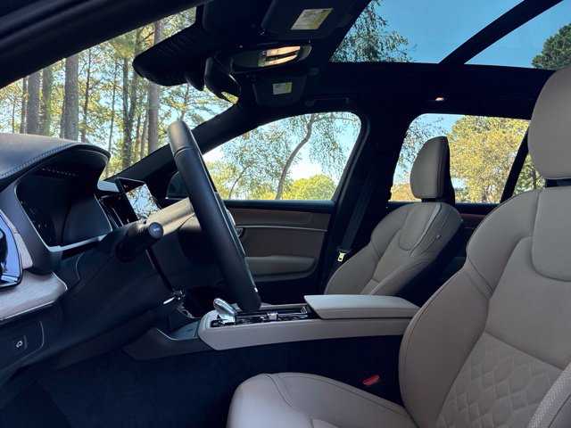 2026 Volvo XC90 Plus - Photo 21