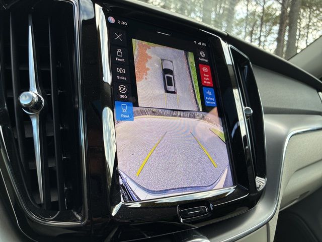 2025 Volvo XC60 Plus - Photo 32