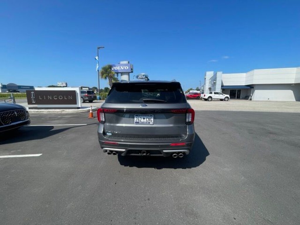 Used 2025 Ford Explorer Platinum SUV