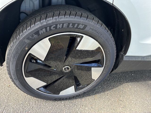 2026 Volvo EX30 Plus - Photo 17
