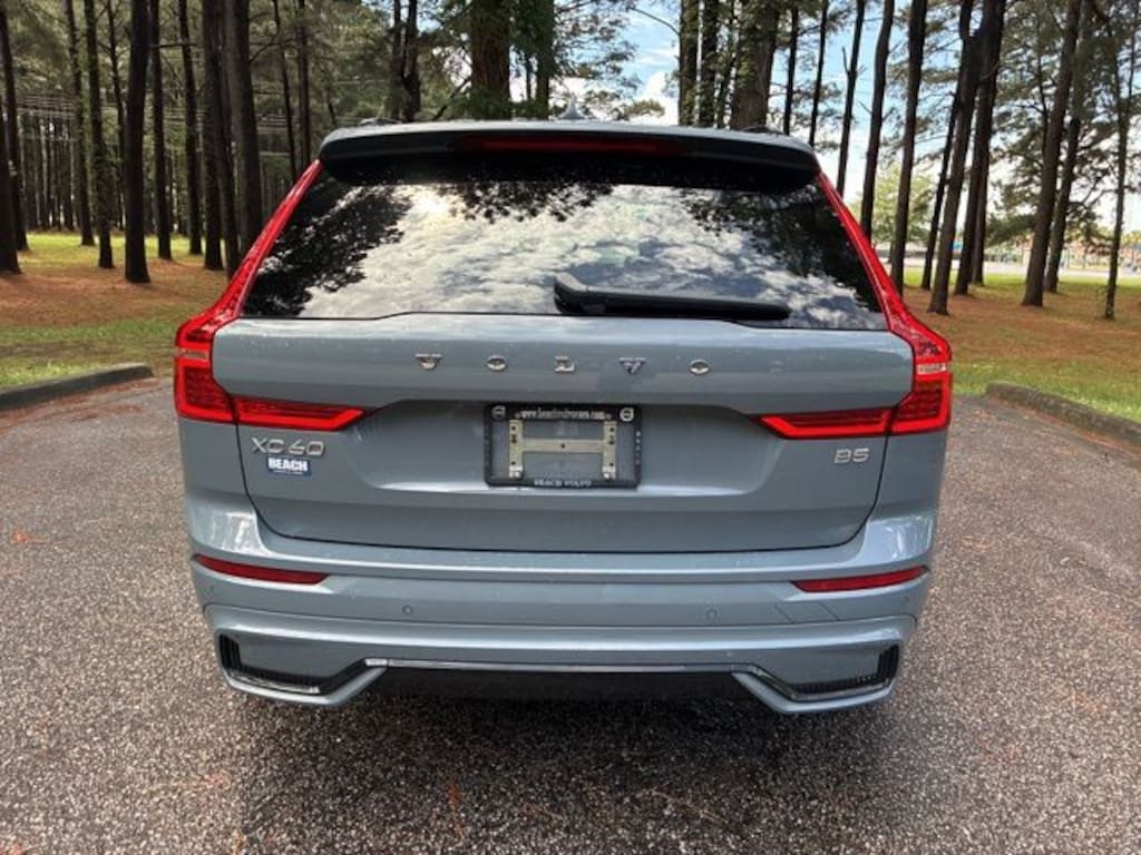 Used 2023 Volvo XC60 B5 FWD Plus Dark SUV