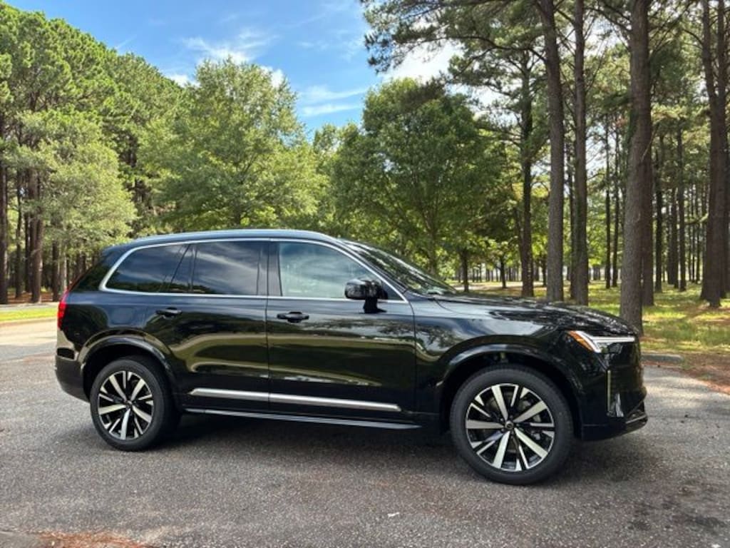 New 2026 Volvo XC90 B5 Core SUV